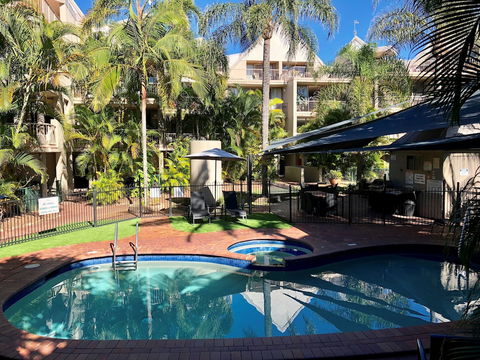 Sanctuary Beach Resort - Accommodation Gold Coast 3