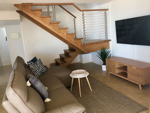 Sanctuary Beach Resort - Accommodation Gold Coast 5