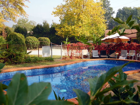 Bright Highland Valley Cottages - 1 Gold Coast 3