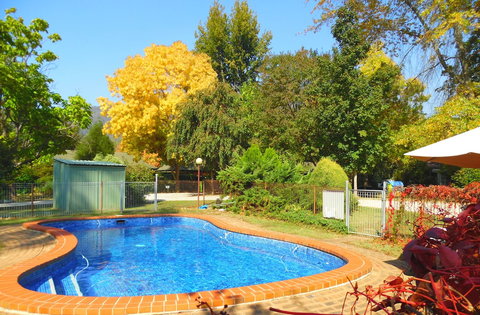 Bright Highland Valley Cottages - 1 Gold Coast 1