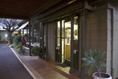 Lake Forbes Motel - Accommodation Gold Coast 1