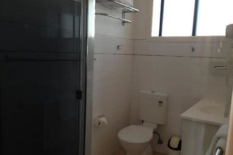 Surf Motel - Accommodation Gold Coast 3