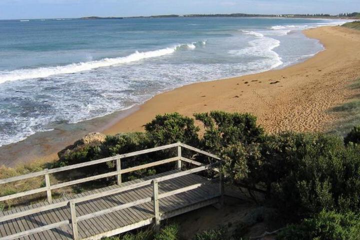 Warrnambool VIC 1 Gold Coast
