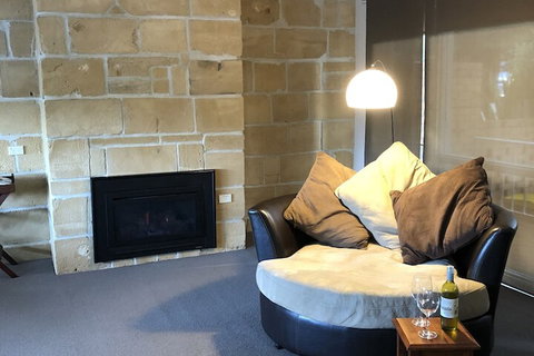 Warrnambool Cbd Townhouses - 1 Gold Coast 4