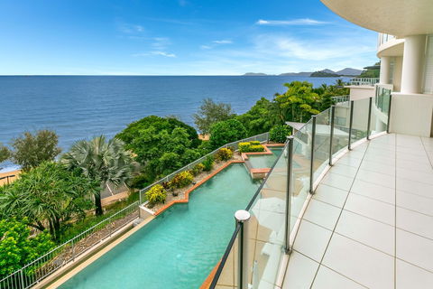 Bellevue At Trinity Beach - Accommodation Gold Coast 2