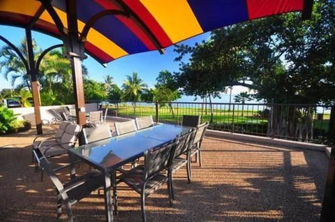 Waters Edge The Strand - Gold Coast 4U 0