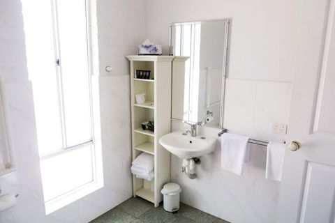 Homewood Cottages - Accommodation Gold Coast 5