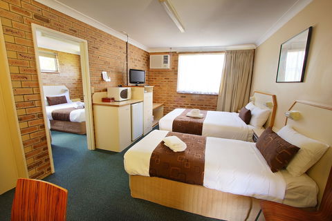 Garden City Motor Inn - Gold Coast 4U 4