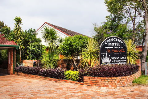 Crescent Motel - Accommodation Gold Coast 0