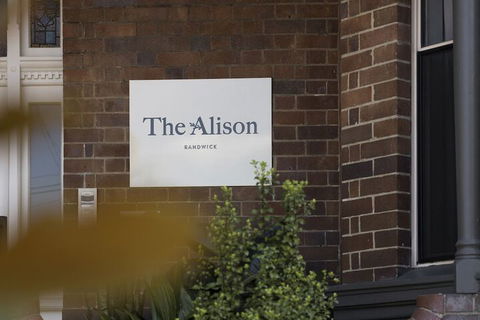 The Alison Randwick - Accommodation Gold Coast 6