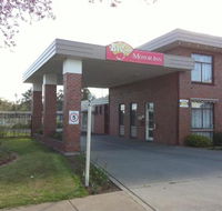 Big Valley Lakeside Paradise Motor Inn - Accommodation Gold Coast