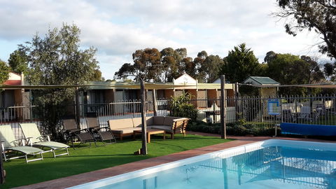 Rutherglen Motor Inn - Gold Coast 4U 1