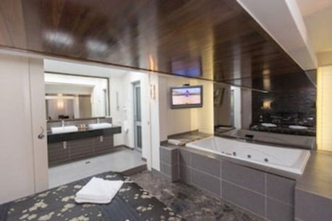 Central Park Motel - Accommodation Gold Coast 5