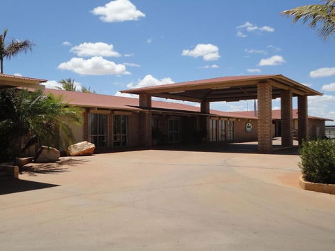 The Lodge Motel - Accommodation Gold Coast 2