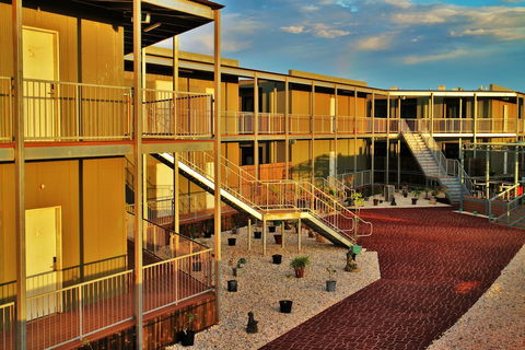The Landing Port Hedland - Gold Coast 4U 6