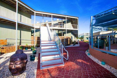 The Landing Port Hedland - Gold Coast 4U 2