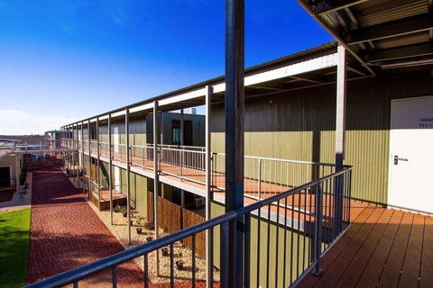 The Landing Port Hedland - Gold Coast 4U 4
