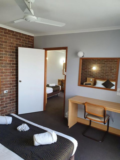 Moonraker Motor Inn - 1 Gold Coast 5