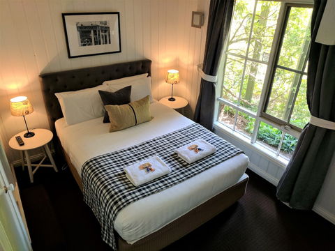 Annie Roe's Luxury Bed & Breakfast - Gold Coast 4U 3