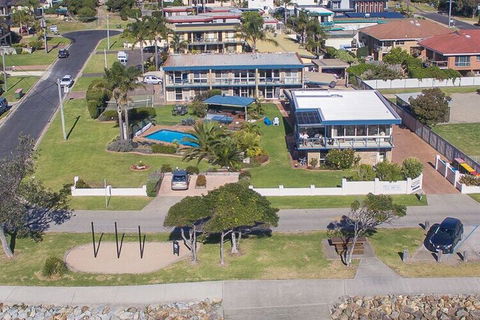 Lakeside Holiday Apartments Merimbula - Accommodation Gold Coast 2