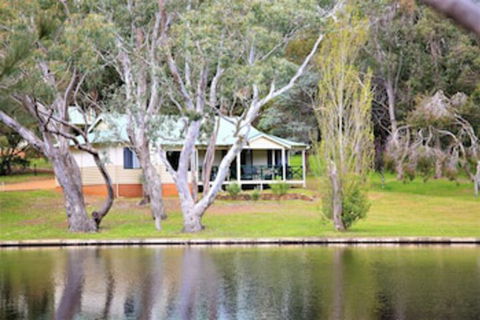 Bushy Lake Chalets - Accommodation Gold Coast 0