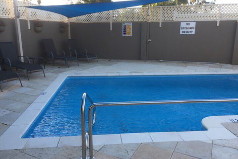 Foreshore Motel - Accommodation Gold Coast 2