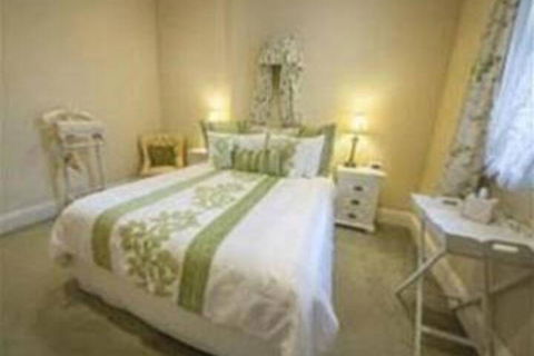 The Old George & Dragon Guesthouse - Accommodation Gold Coast 4