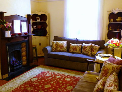 Hills Havens Cottages - 1 Gold Coast 3
