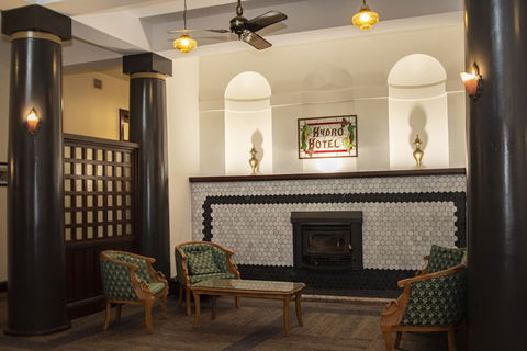 Historic Hydro Motor Inn - Gold Coast 4U 5