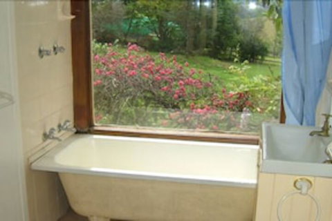 Hermitage Cottage - Accommodation Gold Coast 5