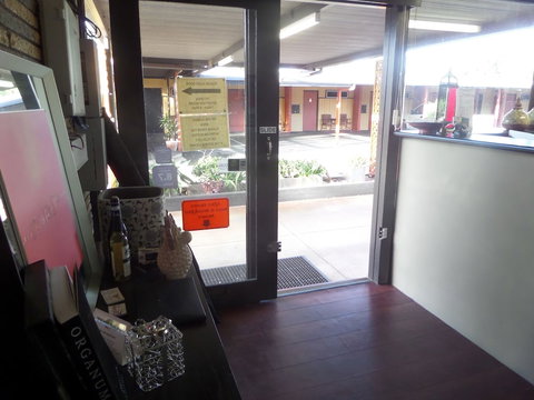 Motel Oasis - 1 Gold Coast 3