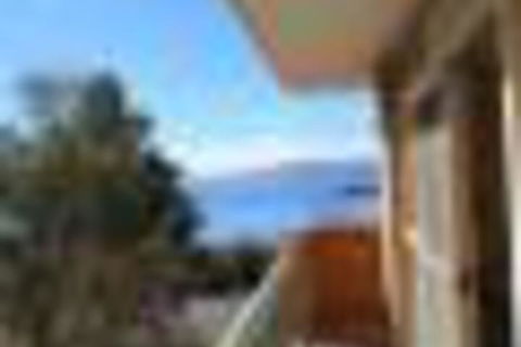 Twin Seasons 5 Deluxe Holiday Apartment - Accommodation Gold Coast 7