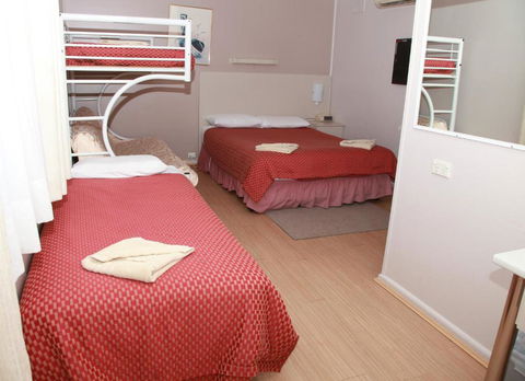 Hillview Motel - Accommodation Gold Coast 5