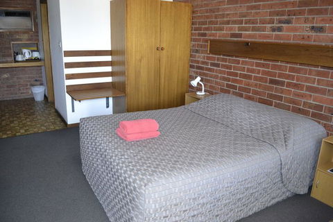Kardinia Park Motel - Gold Coast 4U 7