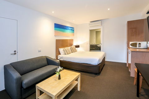 Belmercer Motel - Gold Coast 4U 4