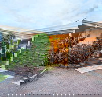 Rustic Retreat Esperance - Gold Coast 4U