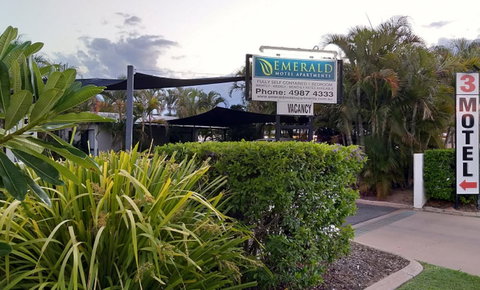 Emerald Motel Apartments - 1 Gold Coast 0