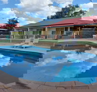 Emerald Explorers Inn - 1 Gold Coast