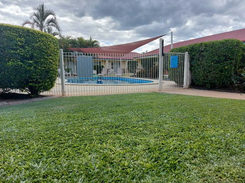 Emerald Explorers Inn - 1 Gold Coast 2