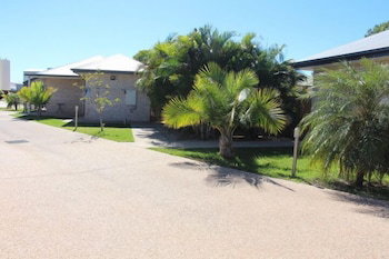 Emerald Park Motel - 1 Gold Coast 4