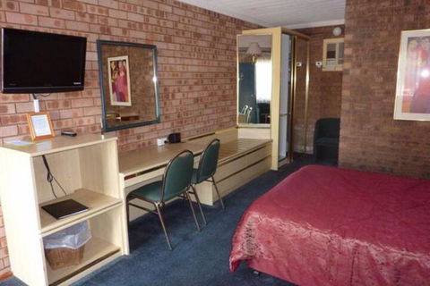 Countryman Motor Inn - Accommodation Gold Coast 2