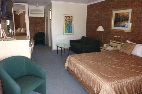 Countryman Motor Inn - Accommodation Gold Coast 3
