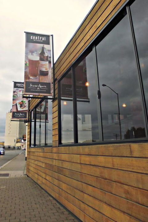 Formby Hotel - Accommodation Gold Coast 0