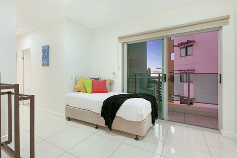 Beachlife Holiday Apartments - Gold Coast 4U 5