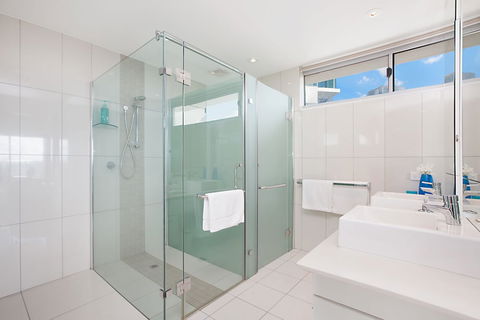 Beachlife Holiday Apartments - Gold Coast 4U 3
