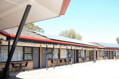 Civic Motor Inn - Accommodation Gold Coast 2