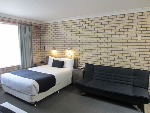 Cowra Crest Motel - Accommodation Gold Coast 2