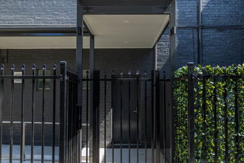 Civic Apartments - Accommodation Gold Coast 2