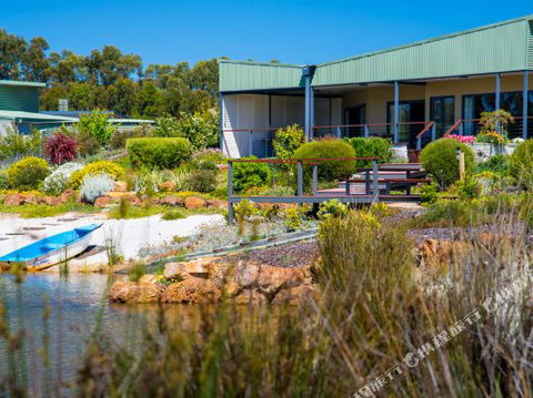 Charlie Bravo Villa Margaret River - Gold Coast 4U 0