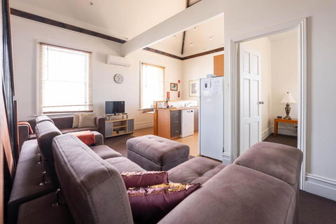 Raffless - Accommodation Gold Coast 5